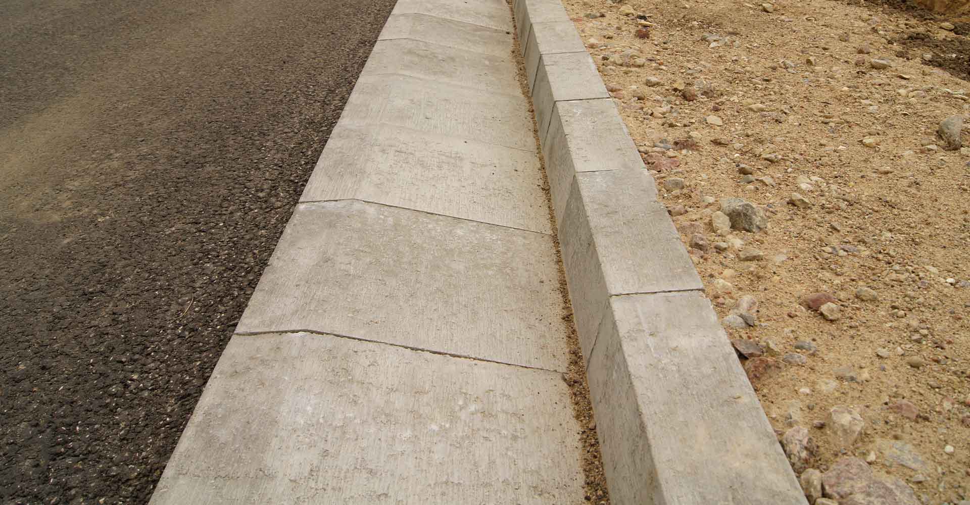 kotyro-betonowe-sciekowe-trojkatne